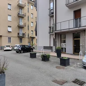Casa J Apartment Como